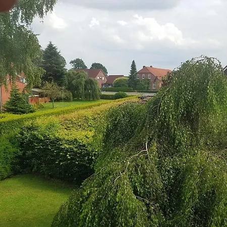 Haus An Der Fehnroute In Ostfriesland * Grossefehn