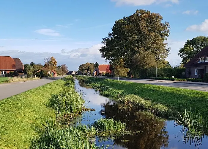 Haus An Der Fehnroute In Ostfriesland * Grossefehn